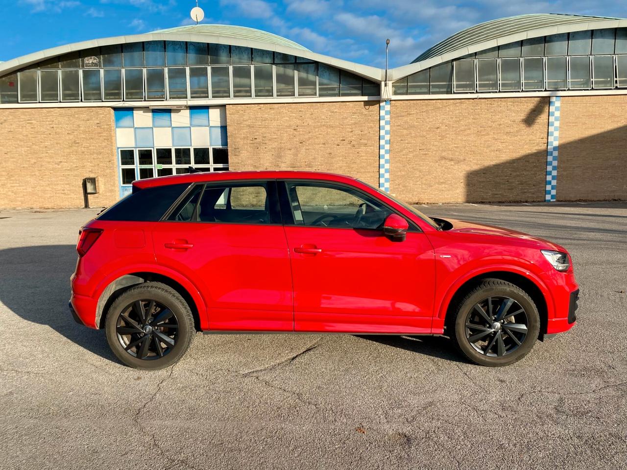 Audi Q2 30 1.6 tdi S line Edition s-tronic 116cv GANCIO TRAINO