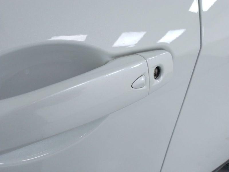 Nissan Micra 0.9 Tekna 90cv