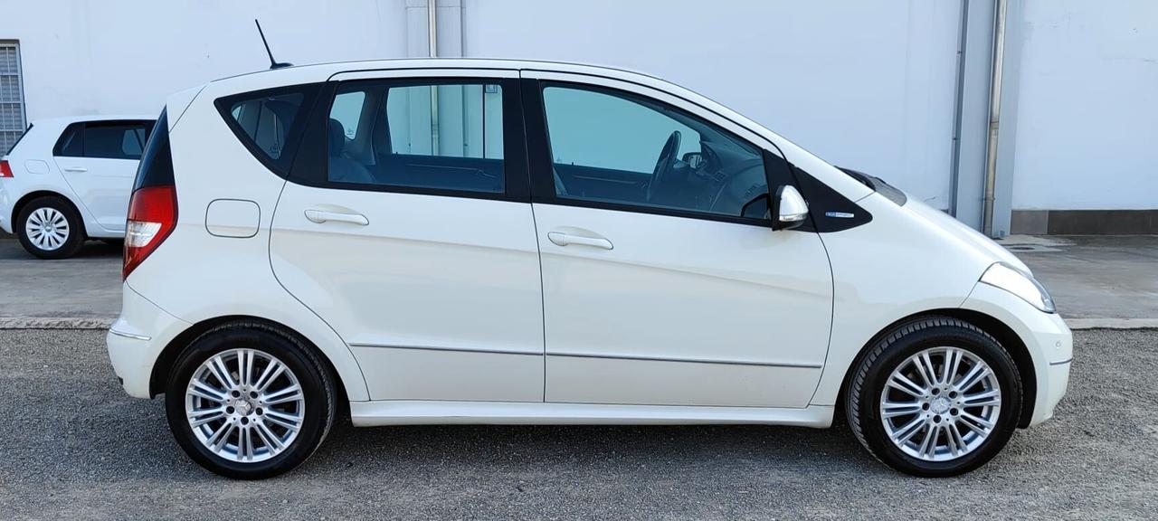 Mercedes-benz A 160 BlueEFFICIENCY Coupé Special Edition