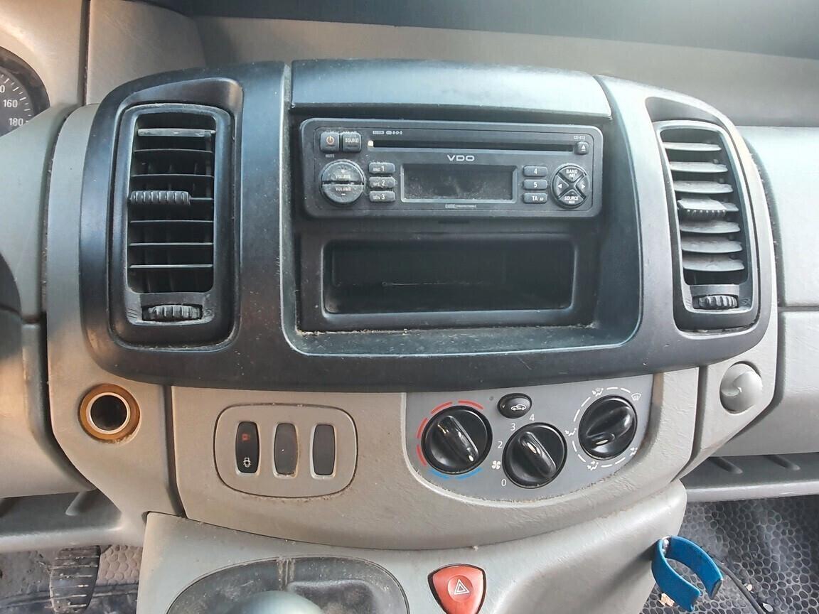 Opel Vivaro 2.0 CDTI FRIGO NO ATP USO NEGOZIO