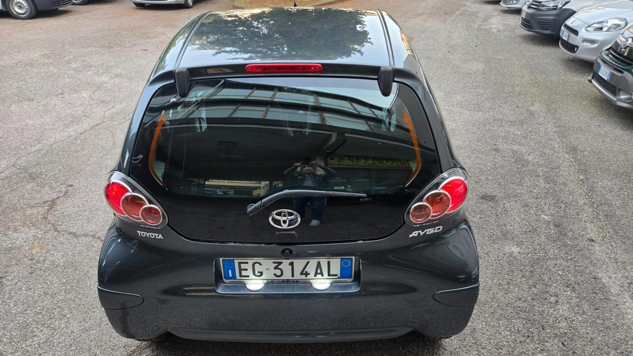 Toyota Aygo 1.0 12V VVT-i 3 porte Now Connect