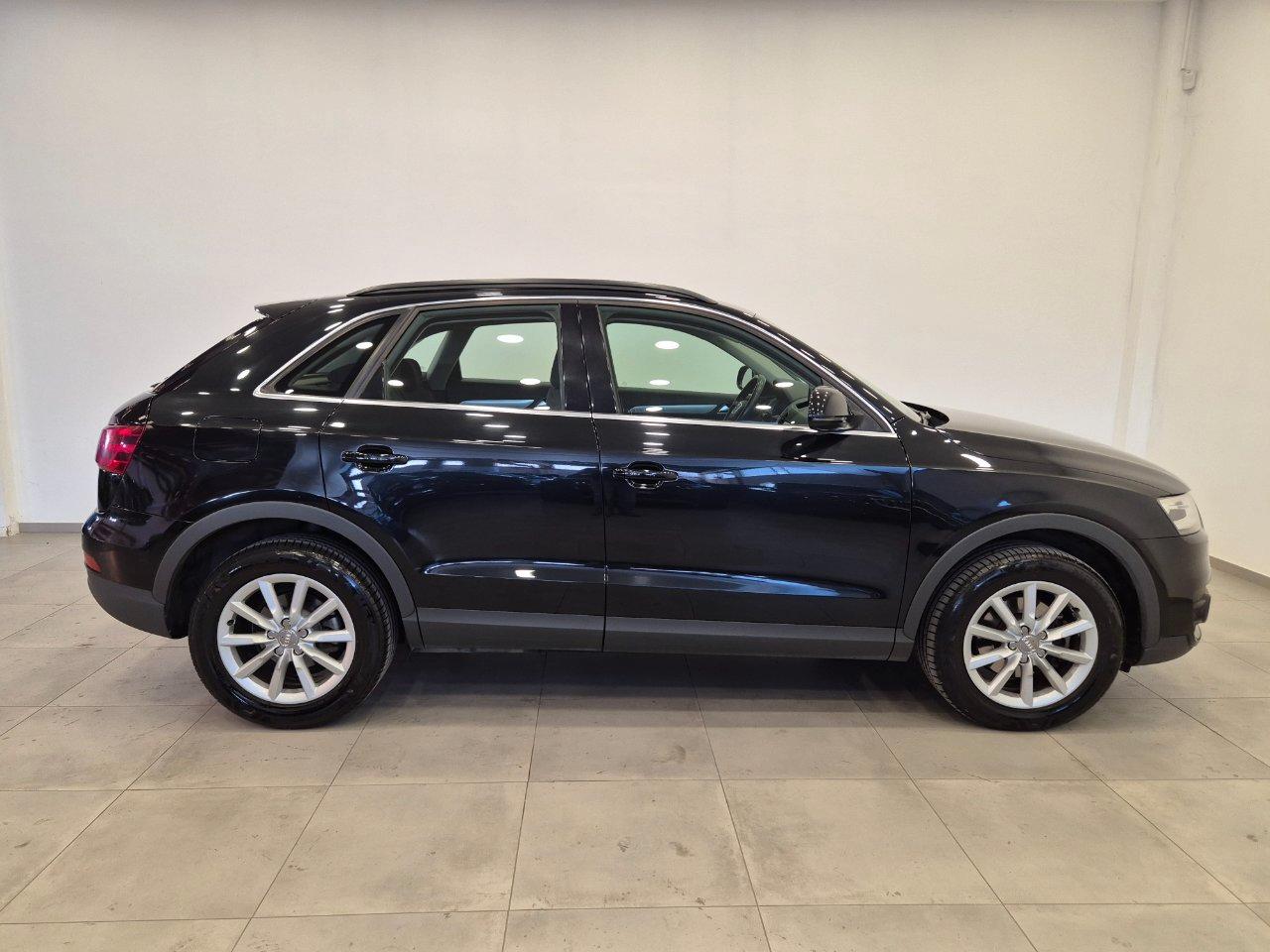 Audi Q3 2.0 tdi Business 140cv - UNIPROPRIETARIO - Sens. park. - Cruise/Lim