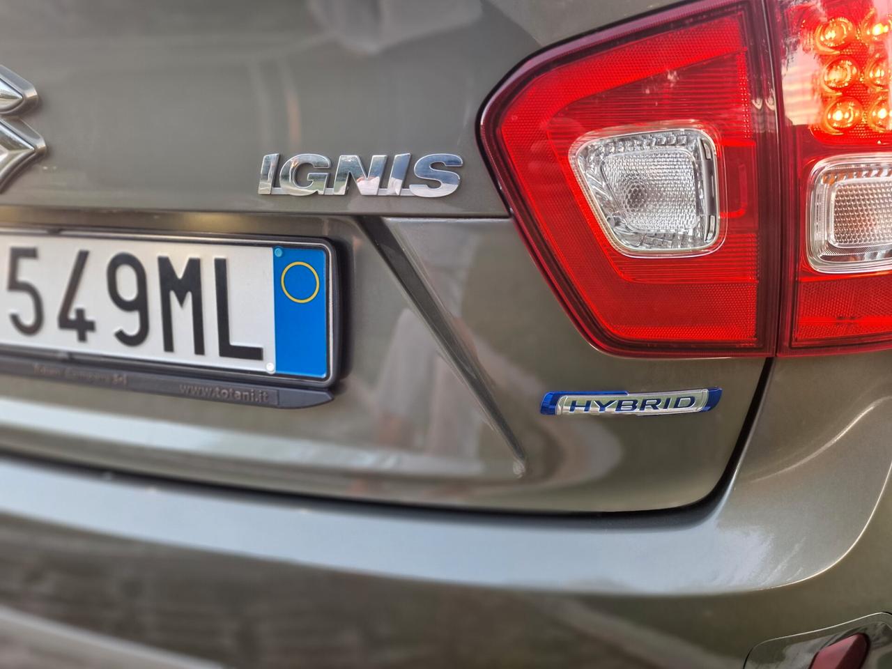 Suzuki Ignis 1.2 Hybrid Top