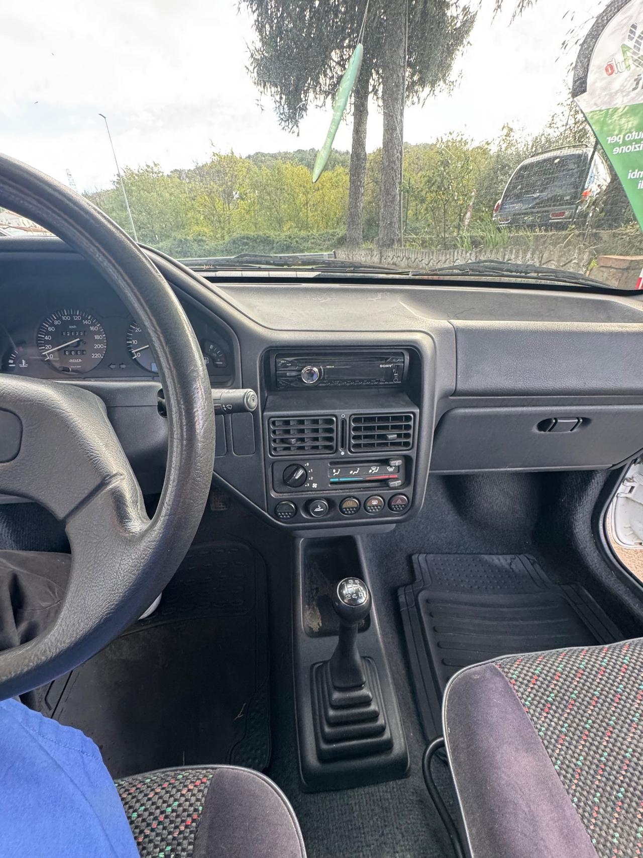 Peugeot 106 1.1i cat 5 porte XR