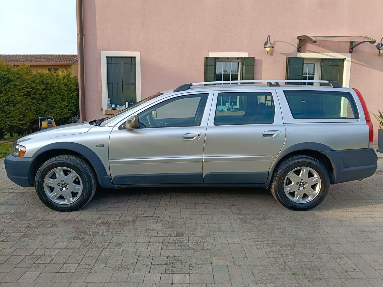 Volvo XC70 2.4 D 20V (163CV) MANUALE