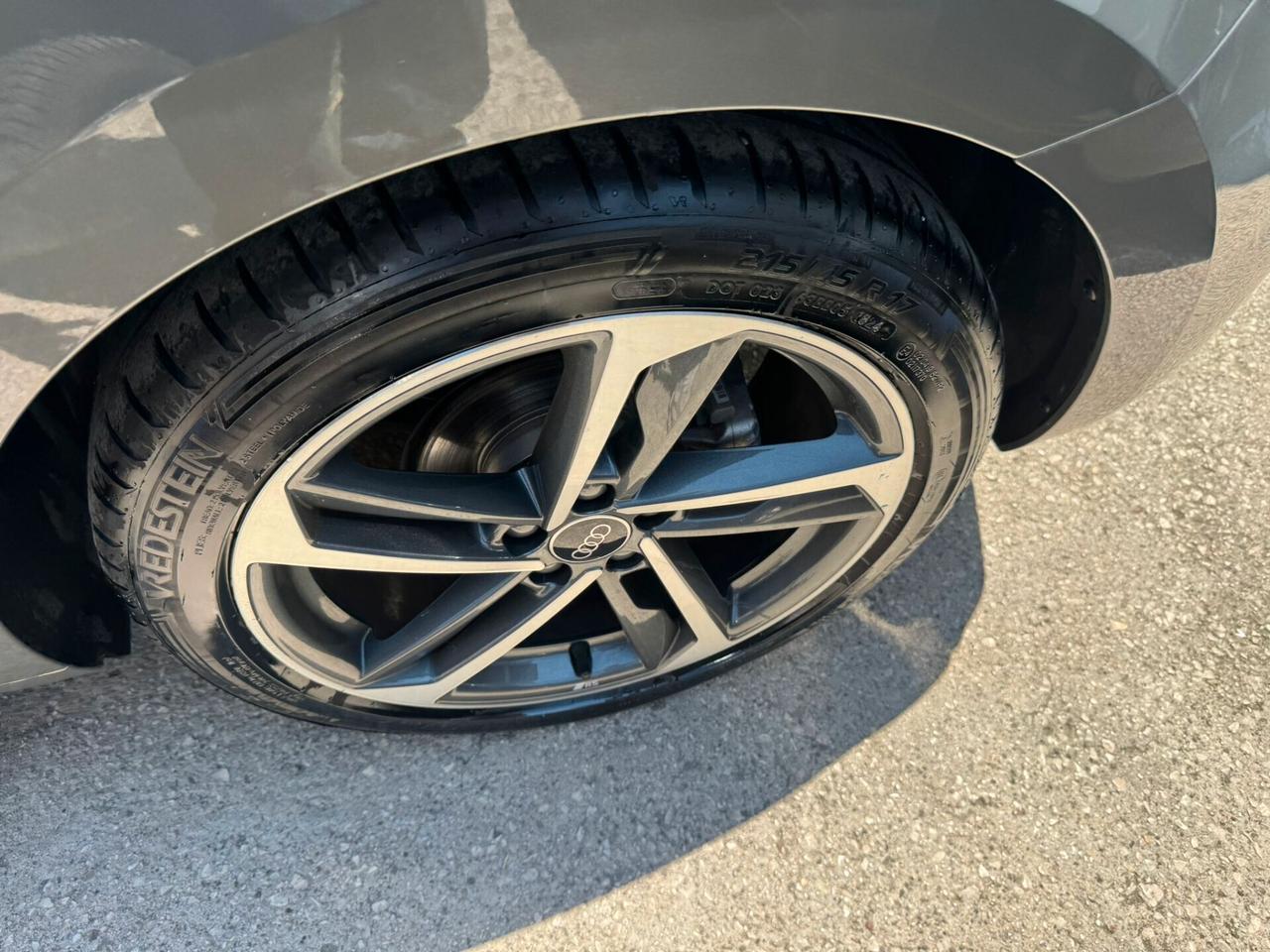 Audi A1 allstreet 30 TFSI Identity Contrast