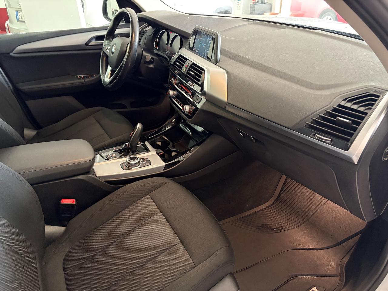 BMW X3 XDRIVE 20d BUSINESS ADVANTAGE