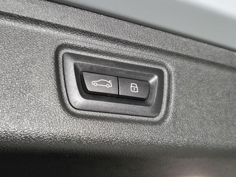 BMW Serie 3 Touring 320d Touring mhev 48V xdrive MSport auto