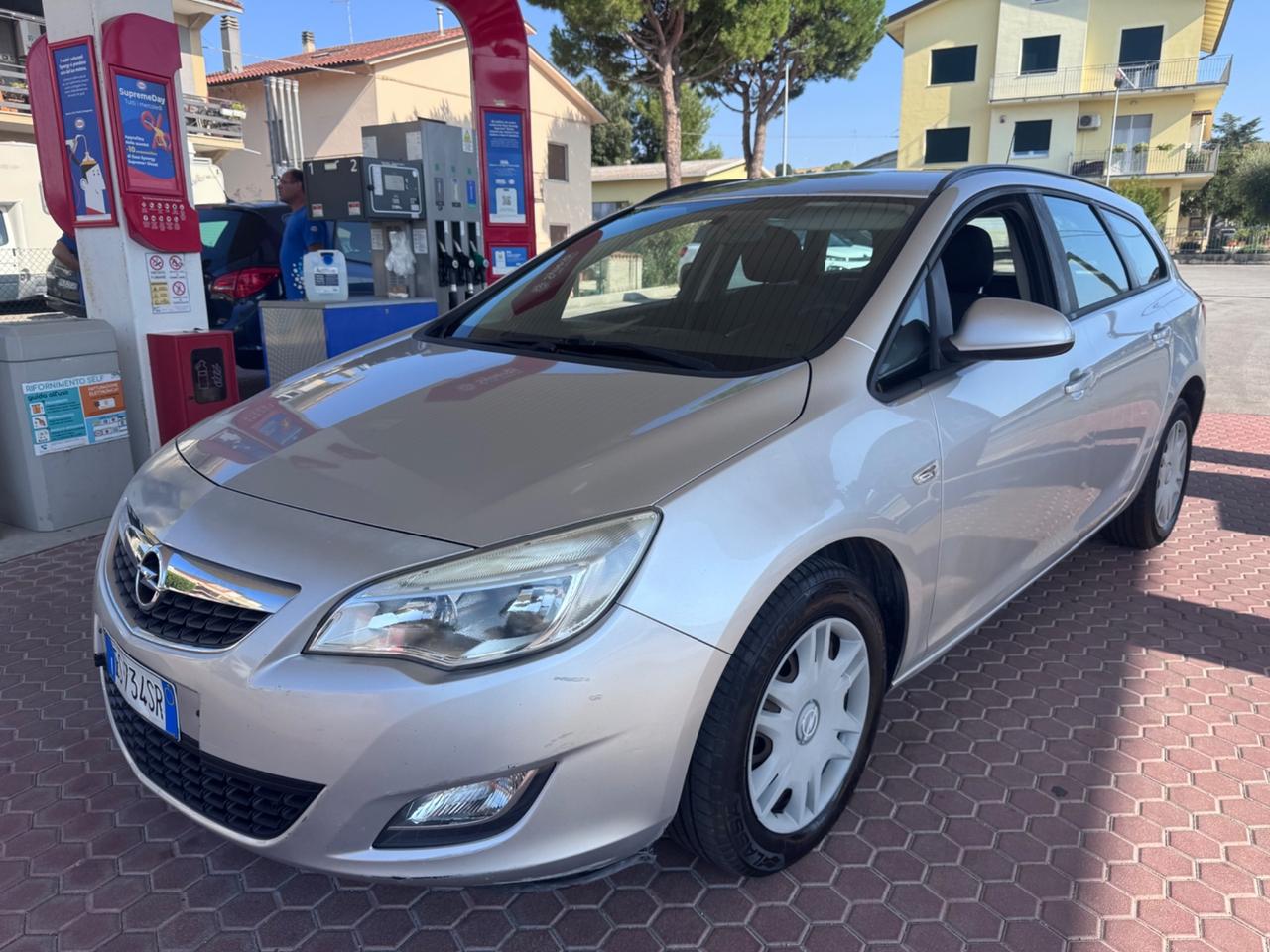 Opel Astra 1.4 Turbo 120CV Sports Tourer Cosmo METANO