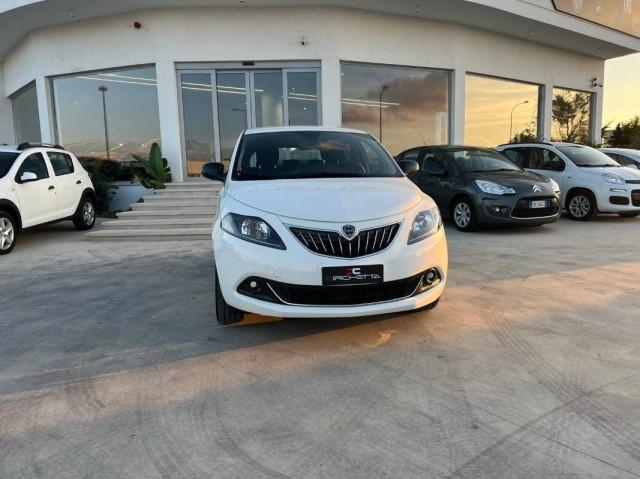 Lancia Ypsilon III 1.0 firefly hybrid Platino s&s 70cv