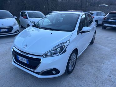 Peugeot 208 BlueHDi 100 S&S 5 porte Allure