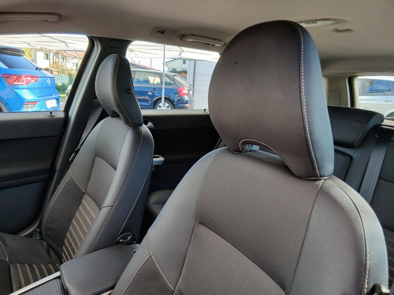 Volvo V50 2.0 D cat Momentum in pronta consegna