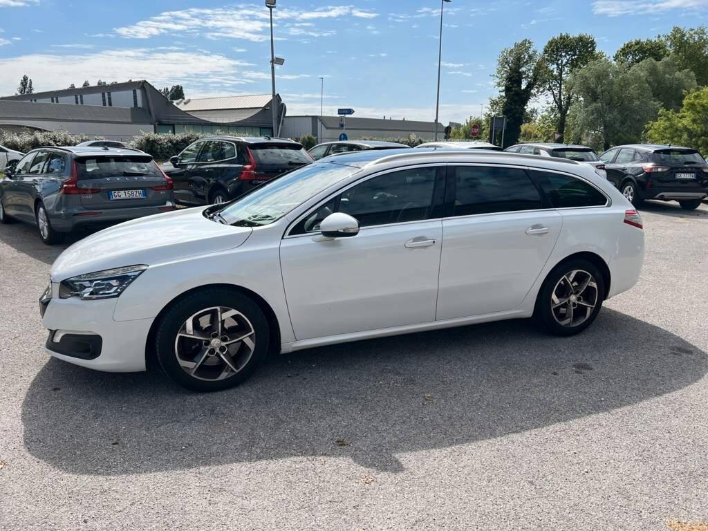 Peugeot 508 BlueHDi 180 EAT6 S&S SW Allure