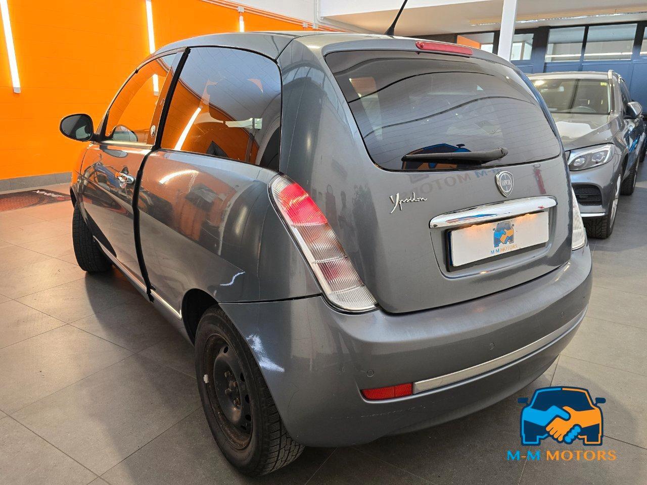 Lancia Ypsilon 3 Porte Ypsilon 1.4 8v Argento ecochic Gpl