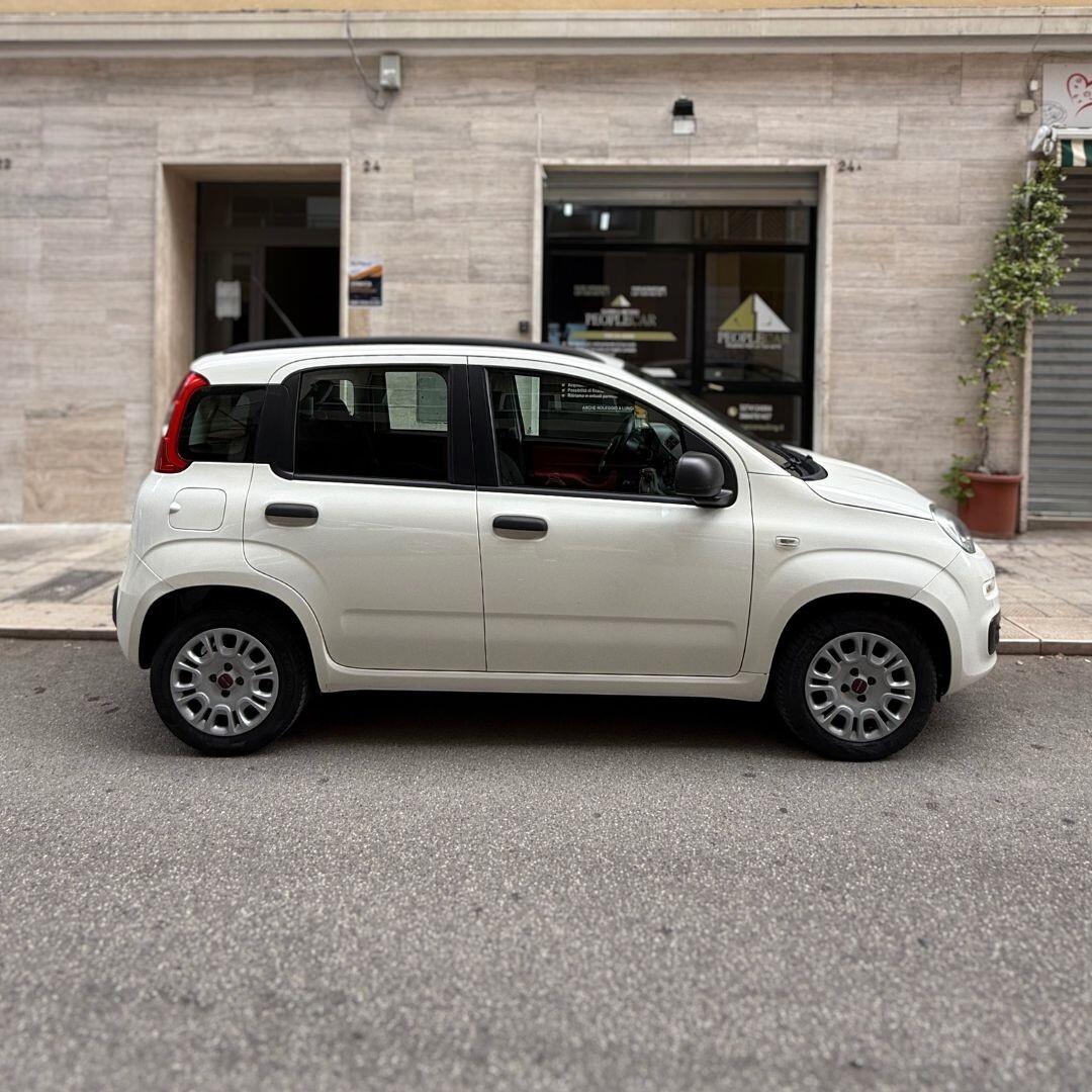 Fiat Panda **CAMBIO AUTOMATICO**