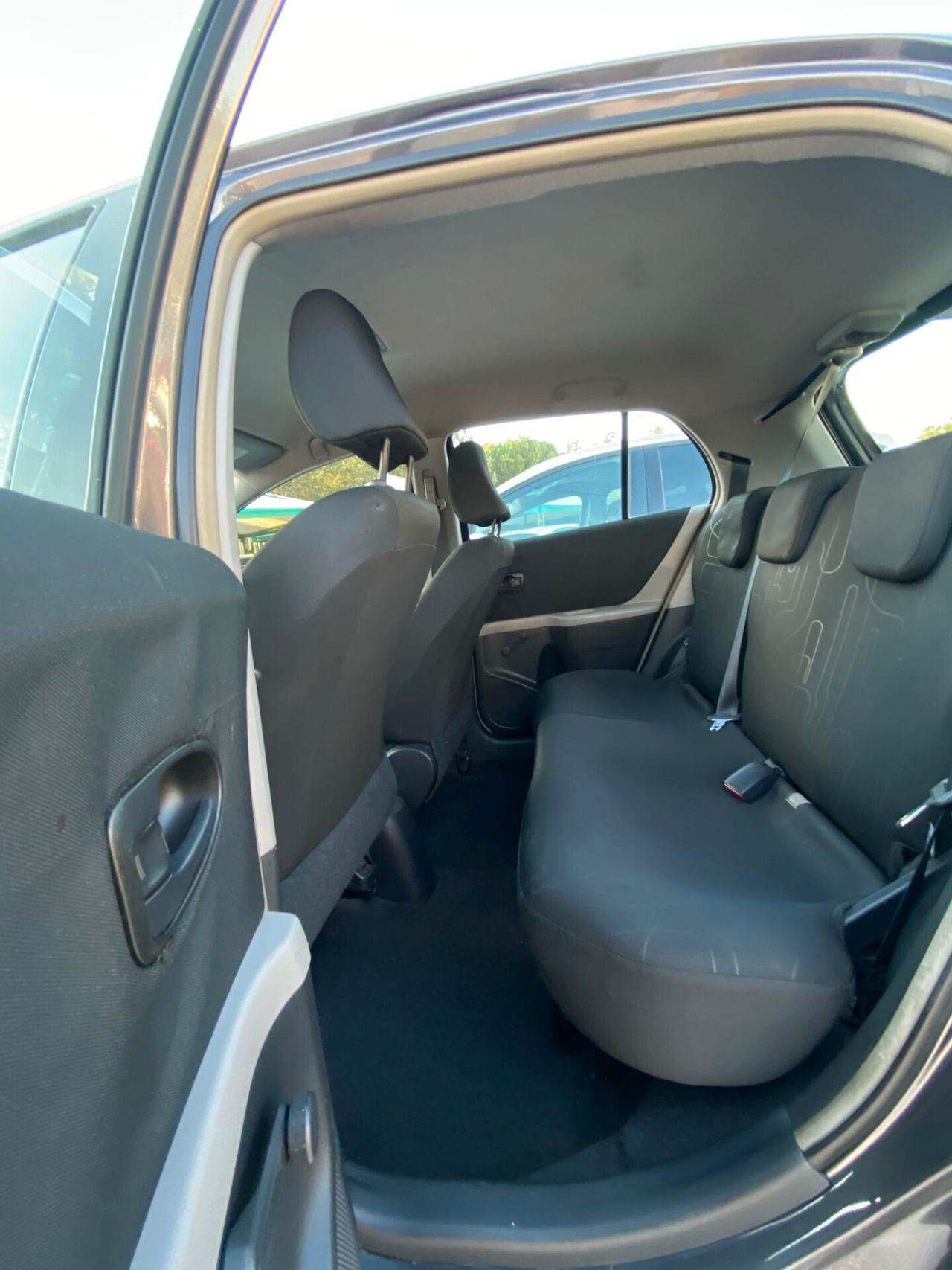 Toyota Yaris 1.4 D-4D DPF 5 porte Now
