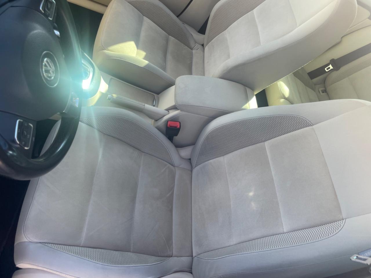 Volkswagen Golf Business 2.0 TDI 140CV DSG 5p High.