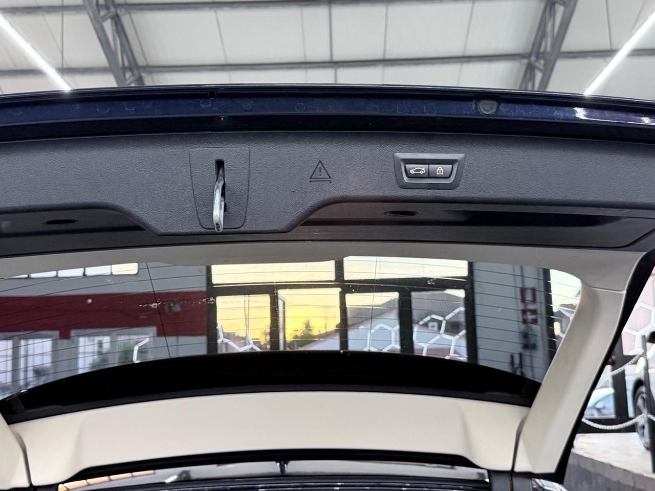 BMW 520d 190CV AUTOMATICO Touring Luxury-Line EURO 6 C GARANZIA