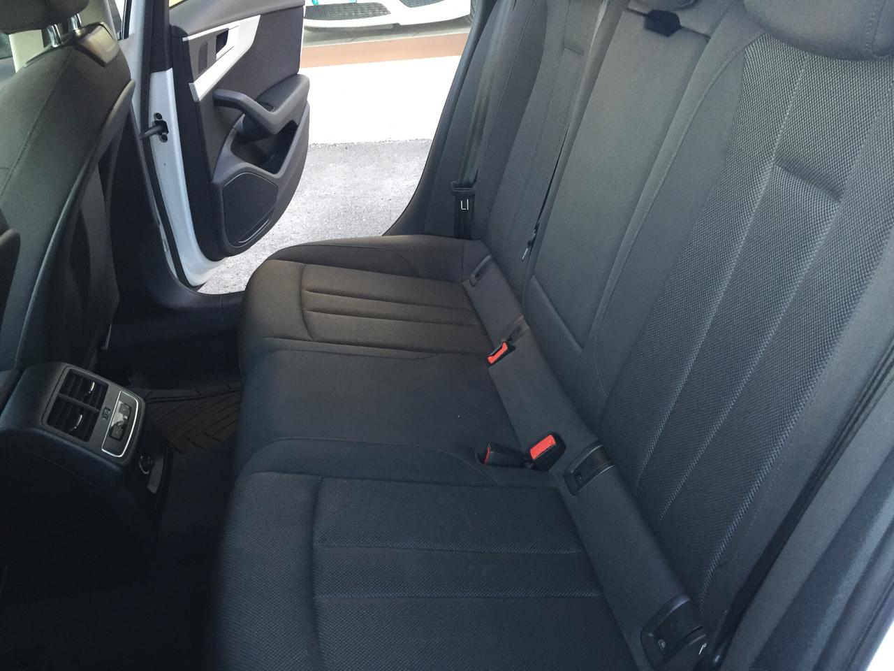 Audi A4 35 avant 2.0 TDI 150 CV S tronic Business X NEOPATENTATI