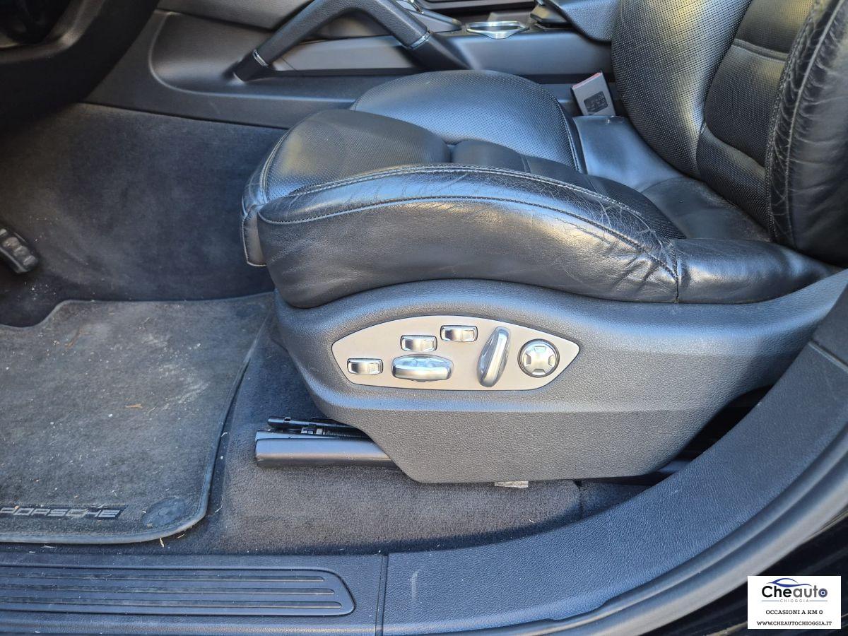 PORSCHE - Cayenne - 3.0 Diesel