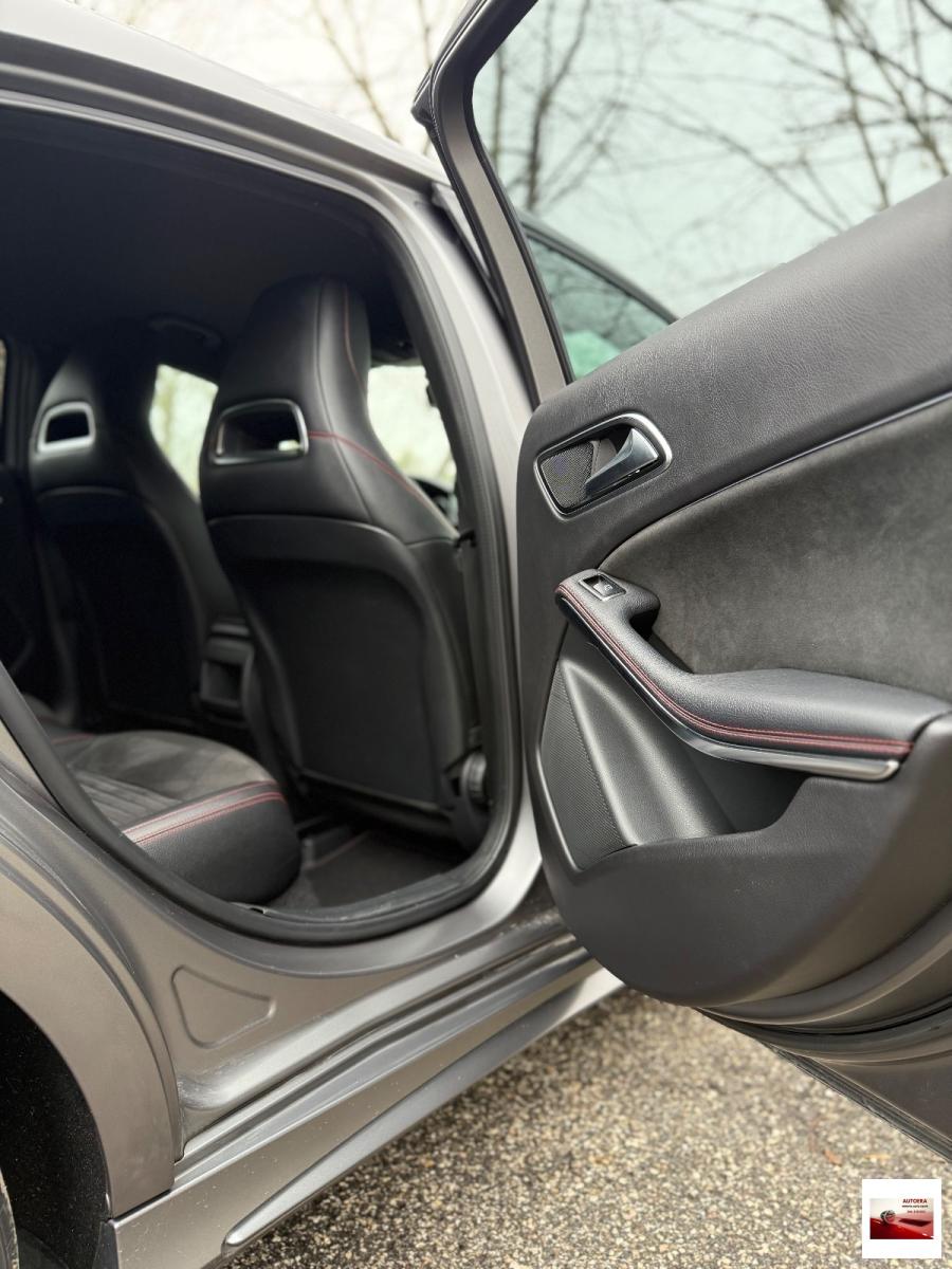 MERCEDES - Classe A - A 180 d Automatic Premium