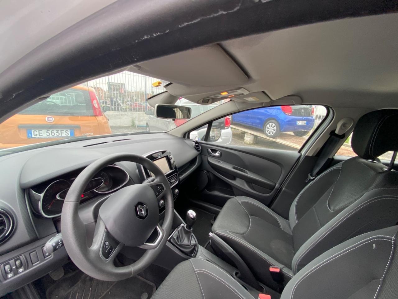 Renault Clio dCi 8V 75 CV n1 . 4 posti