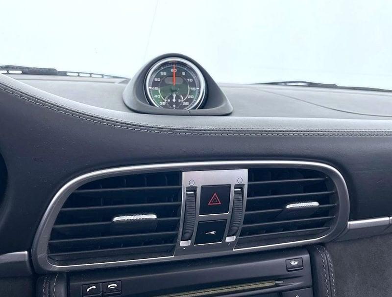 Porsche 911 CARRERA 4 Cabriolet GTS PDK