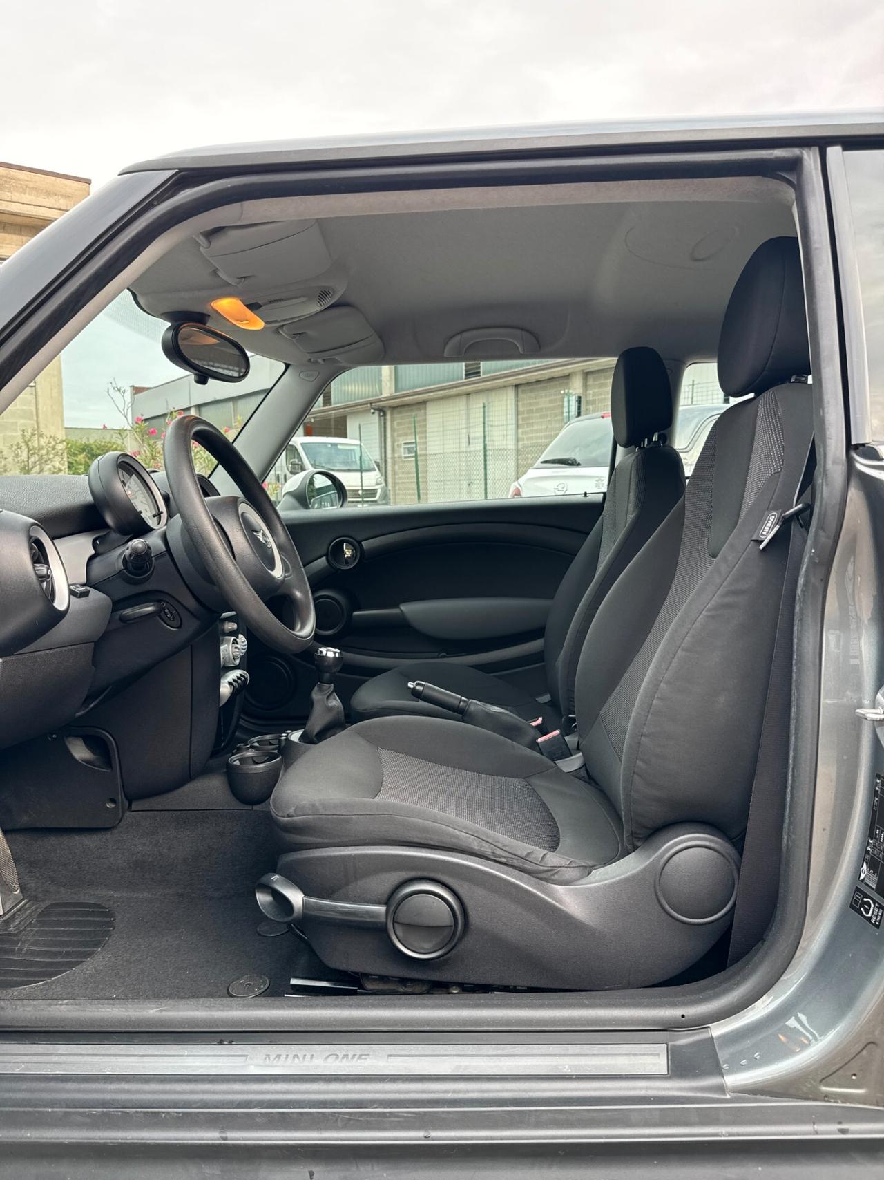 Mini 1.4 55kw Benz/GPL *fino al 2032* *Catena Distribuzione*
