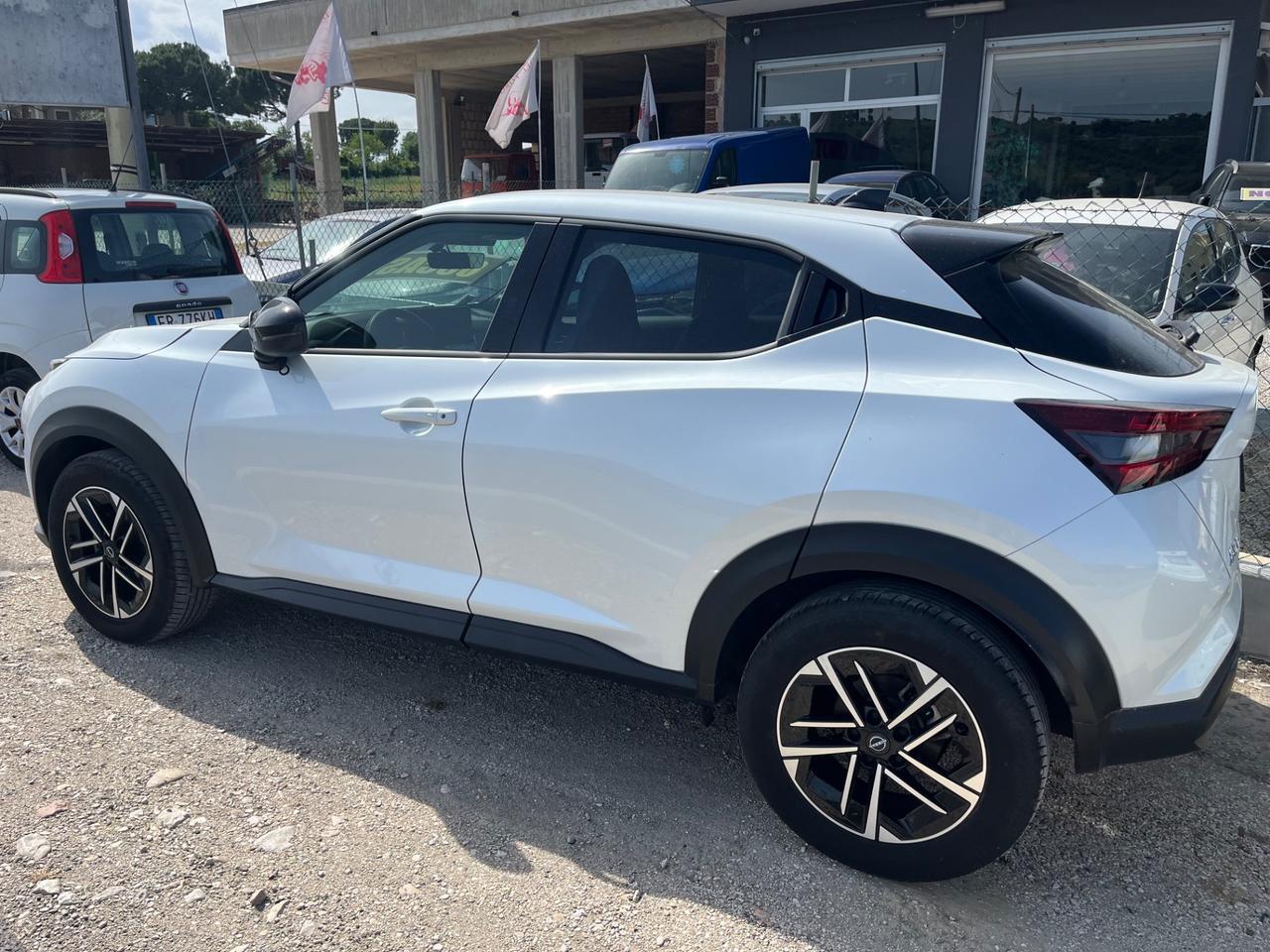Nissan Juke 1.0 DIG-T 114 CV N-Connecta