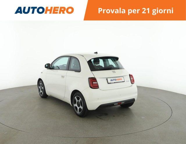 FIAT 500e Berlina 42 kWh Passion