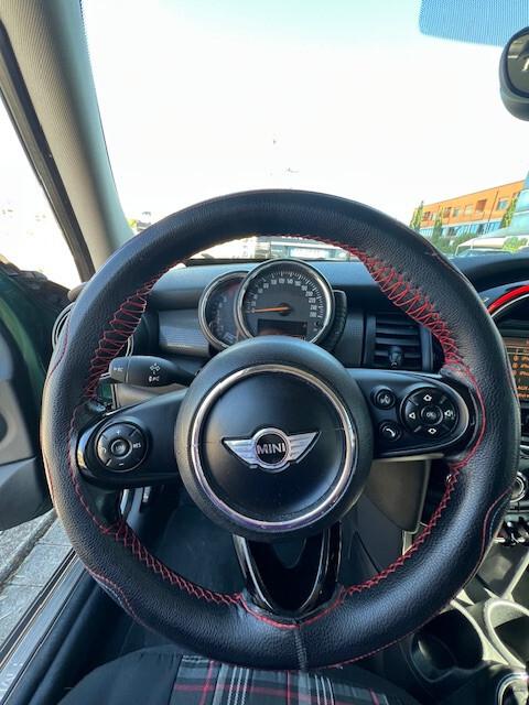 Mini 1.5 Cooper D 5 porte