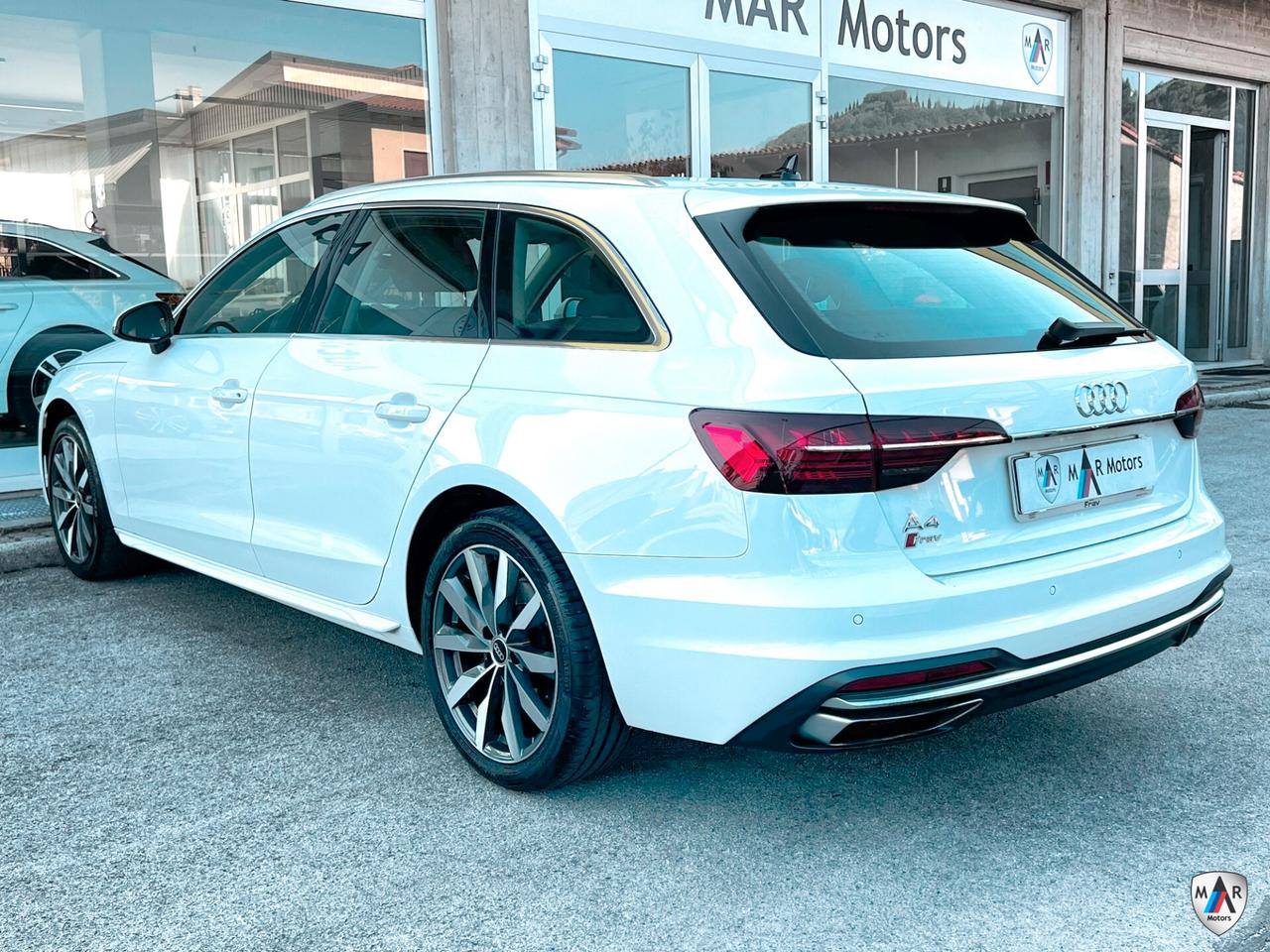 Audi A4 35 TDI/163 CV S tronic Business Advanced
