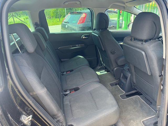 PEUGEOT 5008 BlueHDi 120 CV AUTOMATICA