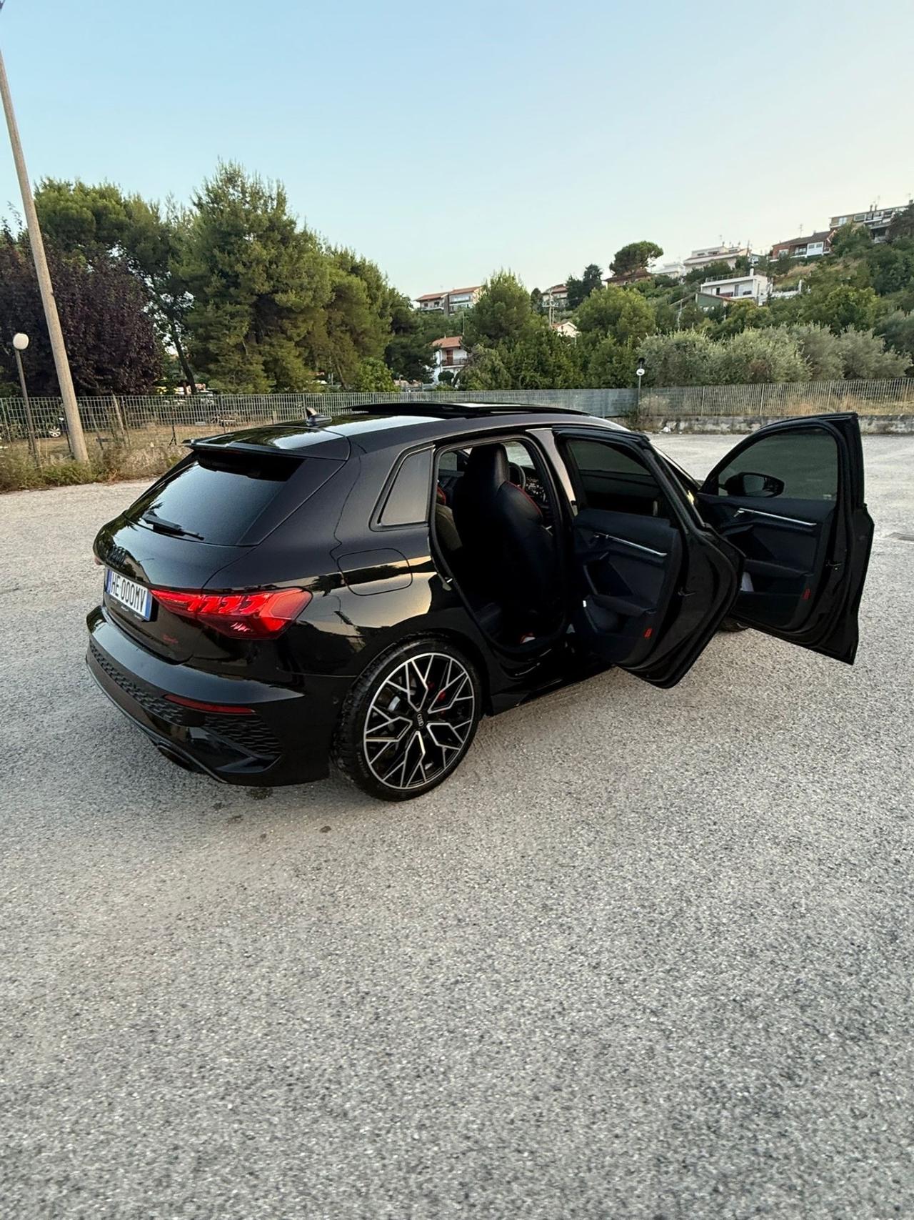 Audi A3 RS 3 SPB TFSI quattro S tronic