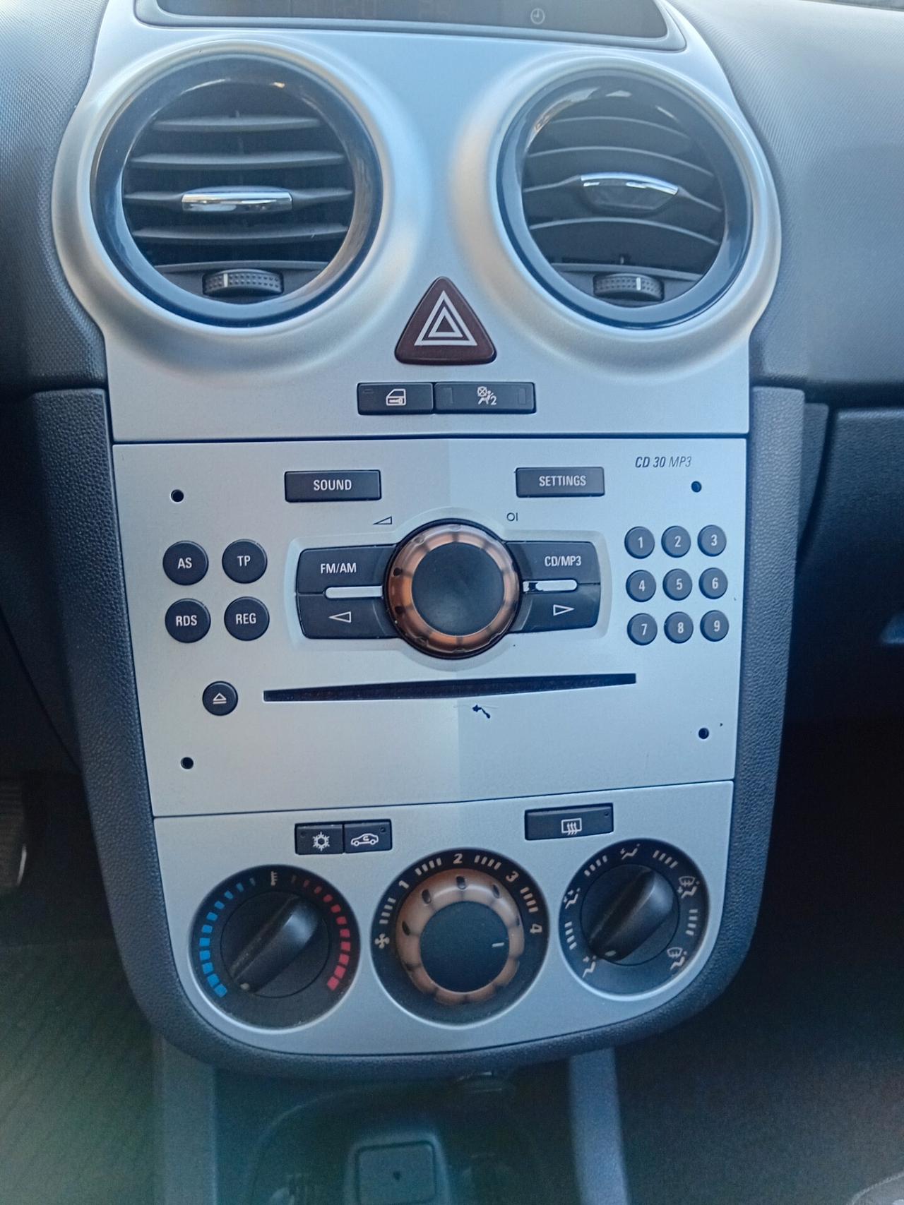 Opel Corsa 1.3 CDTI 75CV Multijet MANEGGEVOLE