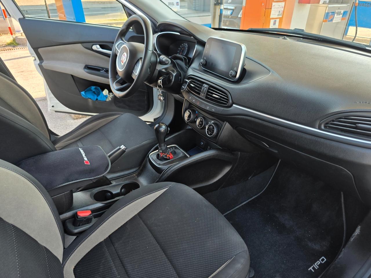 Fiat Tipo 1.6 Mjt S&S DCT SW S-Design con 180.000km