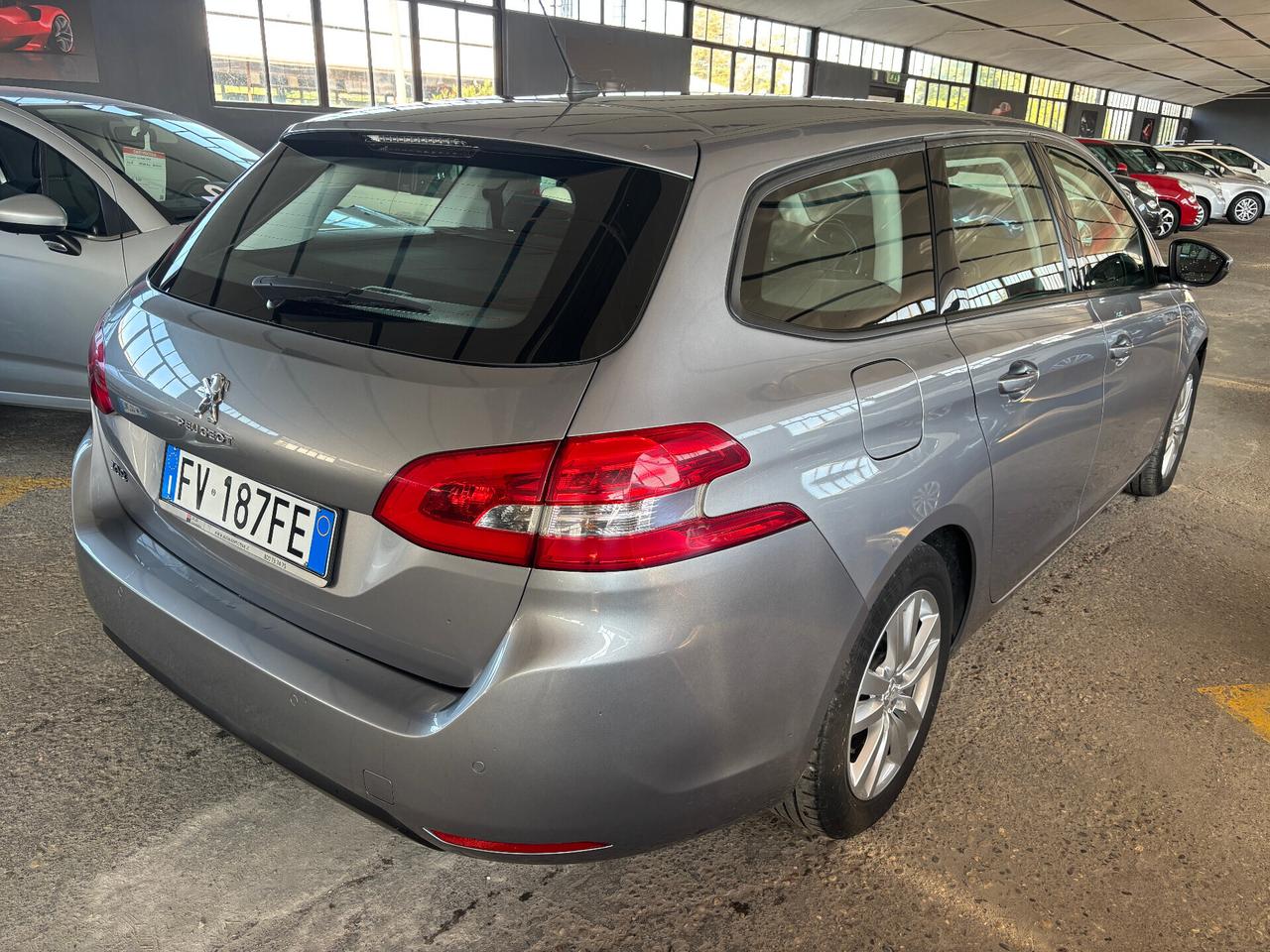 Peugeot 308 BlueHDi 130 S&S Business