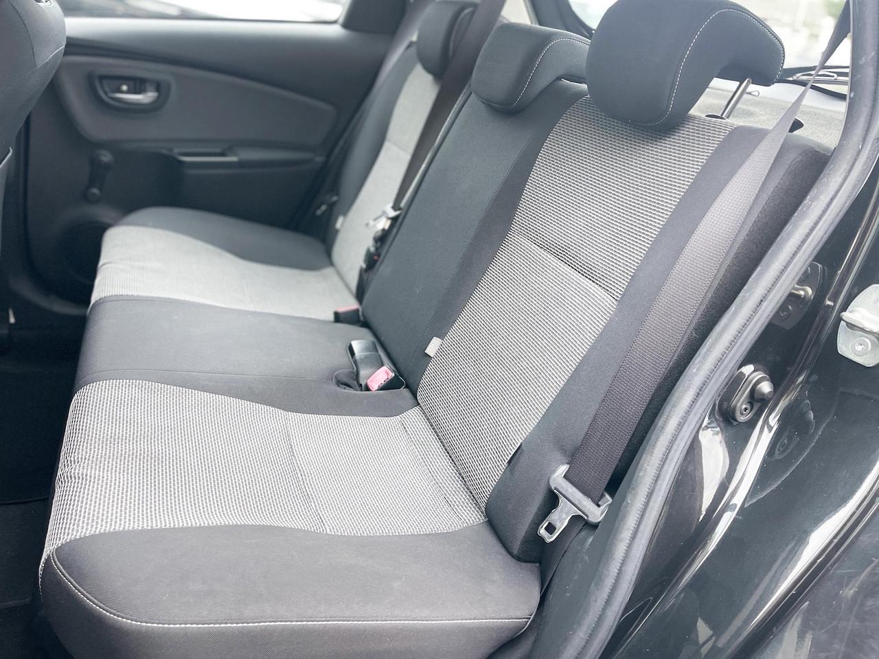 Toyota Yaris 1.5 Hybrid 75CV automatica Neo - 2014