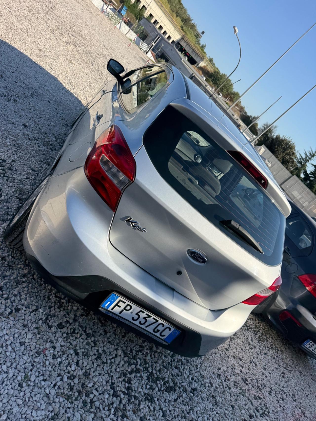 Ford Ka+ 1.2 benzina