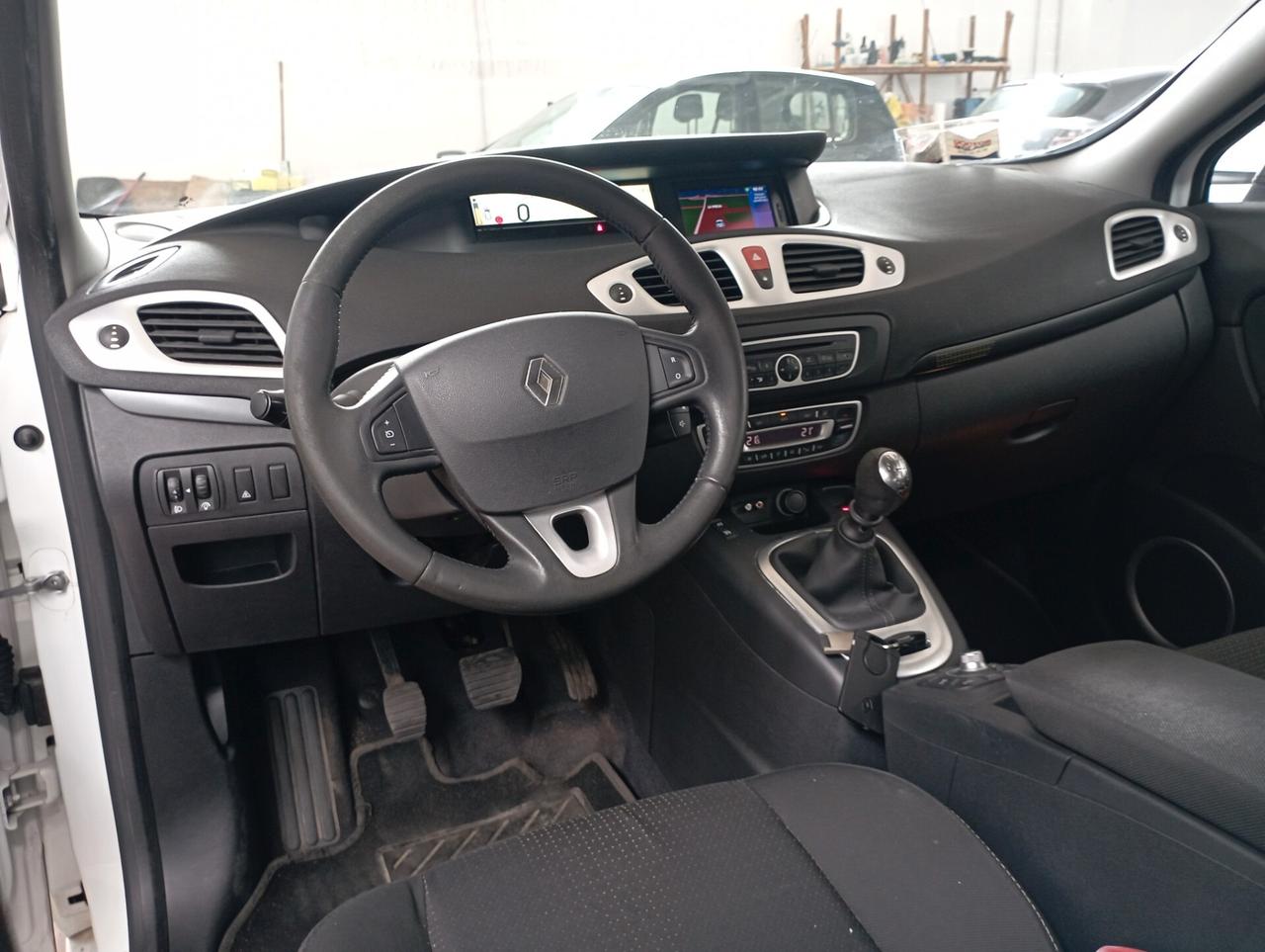 Renault Scenic Scénic X-Mod 1.5 dCi 110CV 7 POSTI