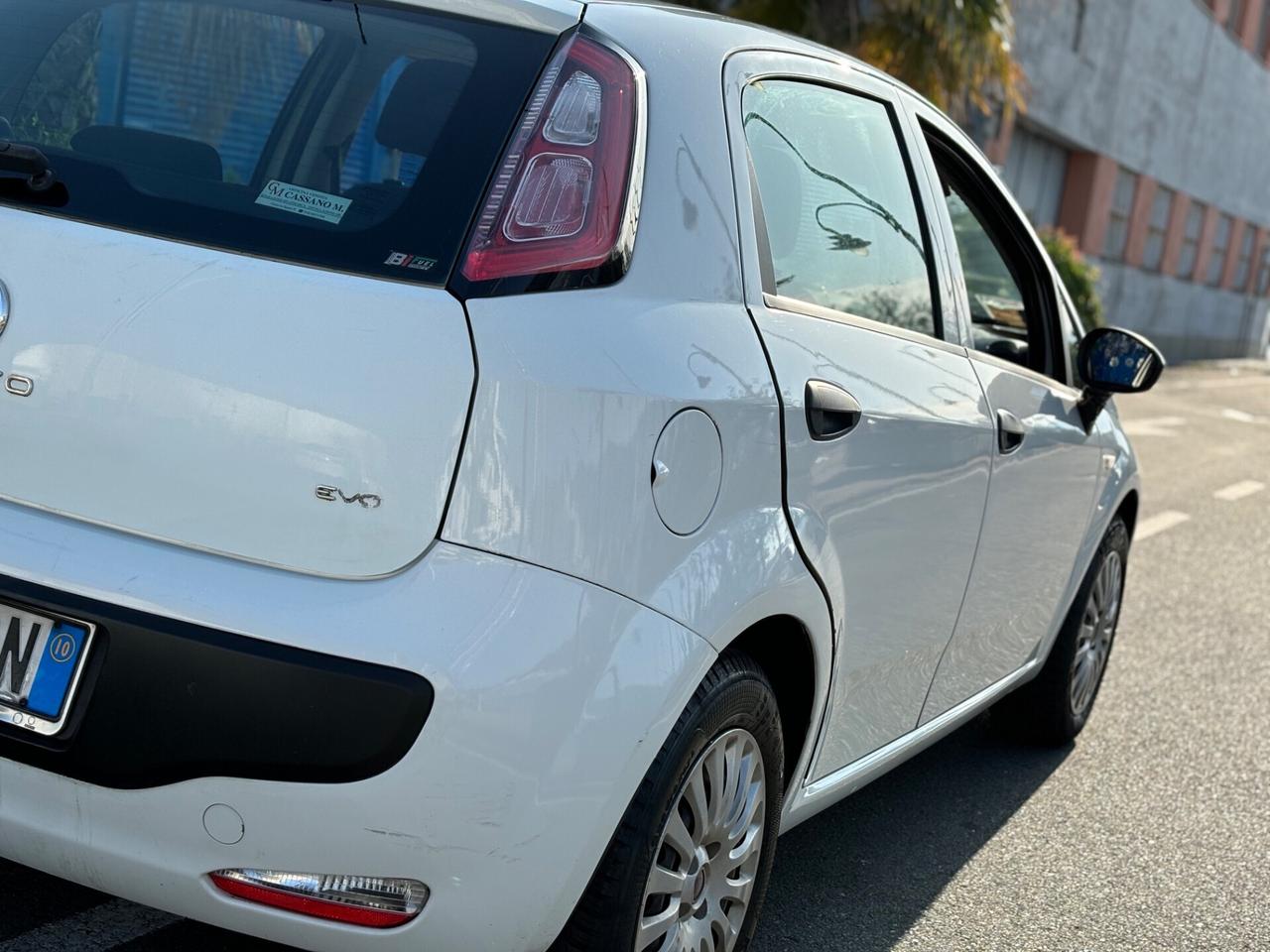 FIAT PUNTO EVO 1.2 BENZINA GPL VALIDO FINO ALL 2030