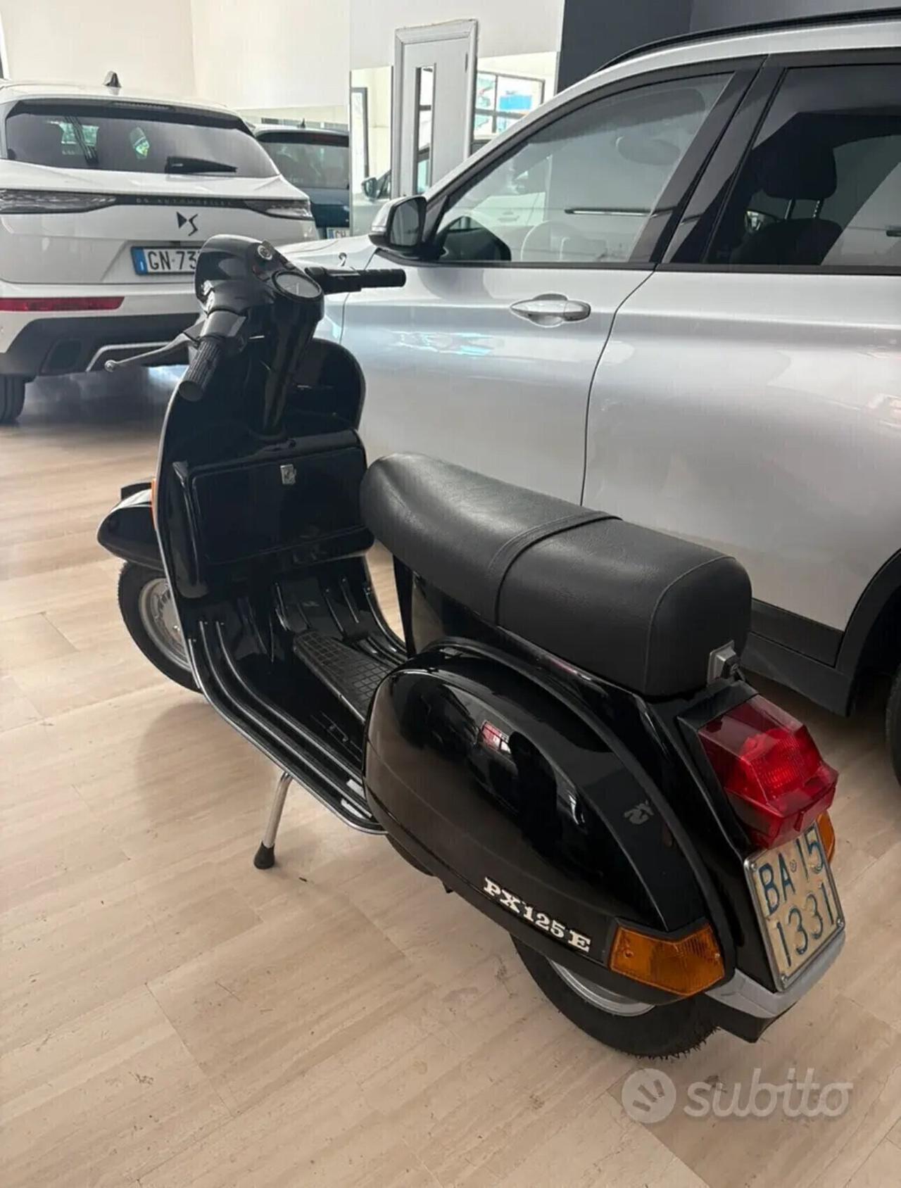 Piaggio Vespa PX 125E - restaurata