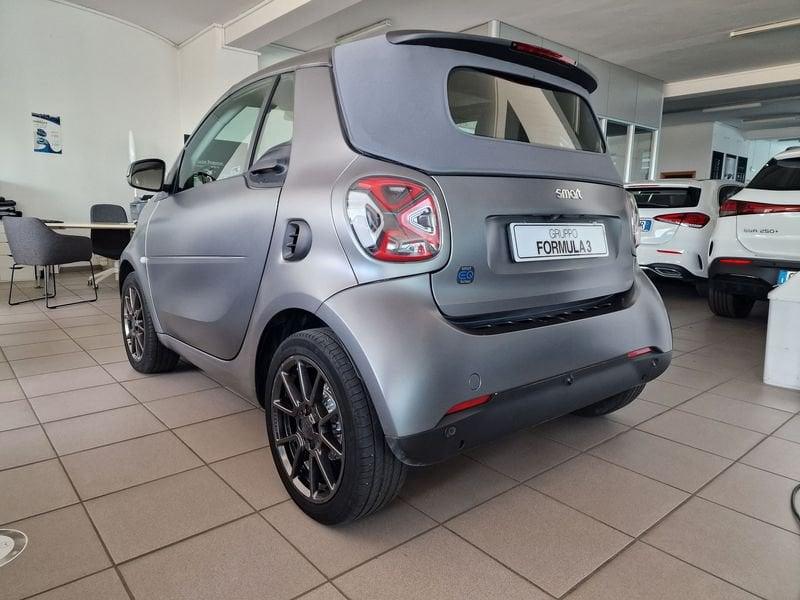 smart fortwo EQ cabrio suitegrey