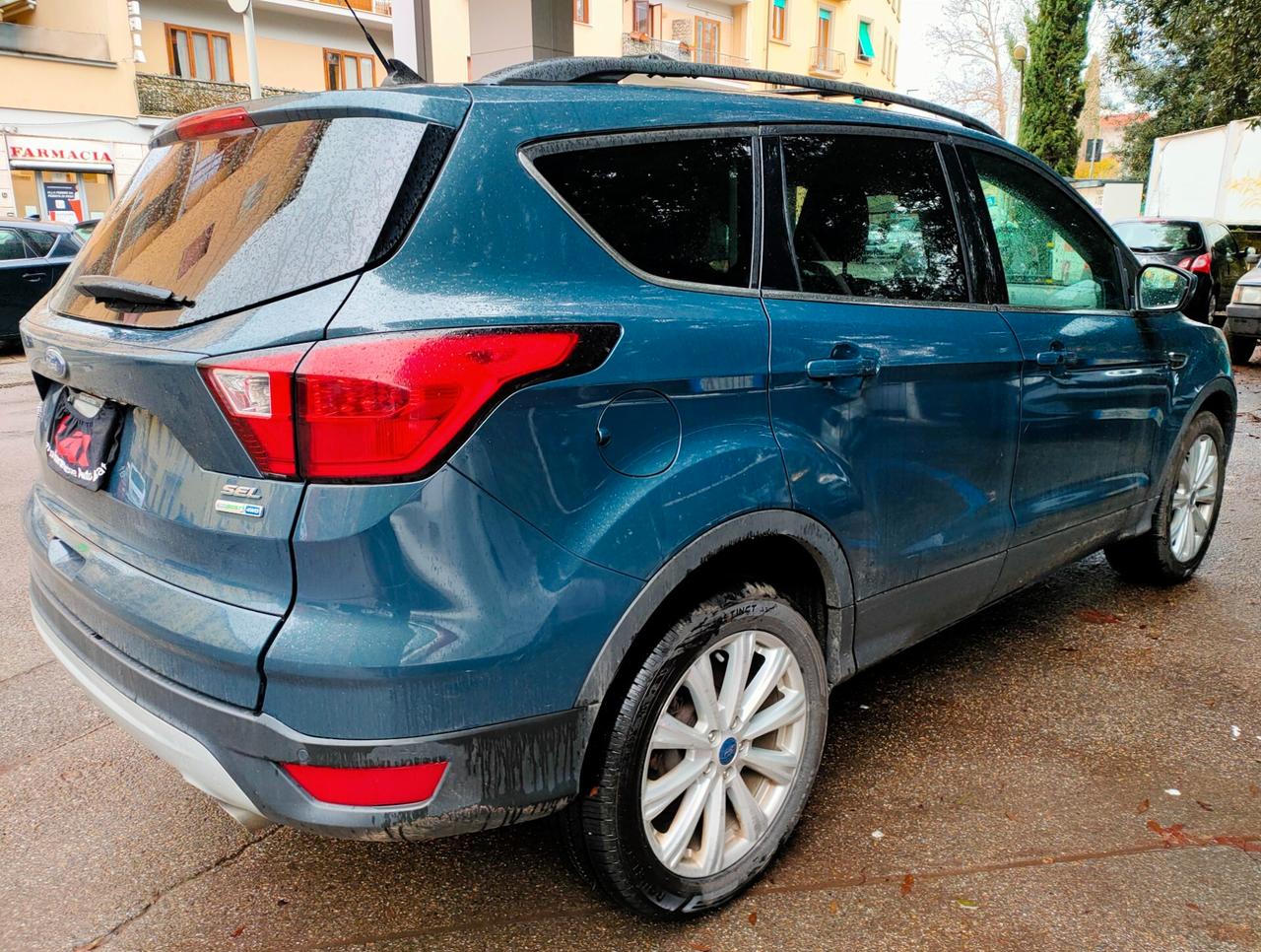 Ford Kuga 1.5L EcoBoost 179cv 4wd SEL