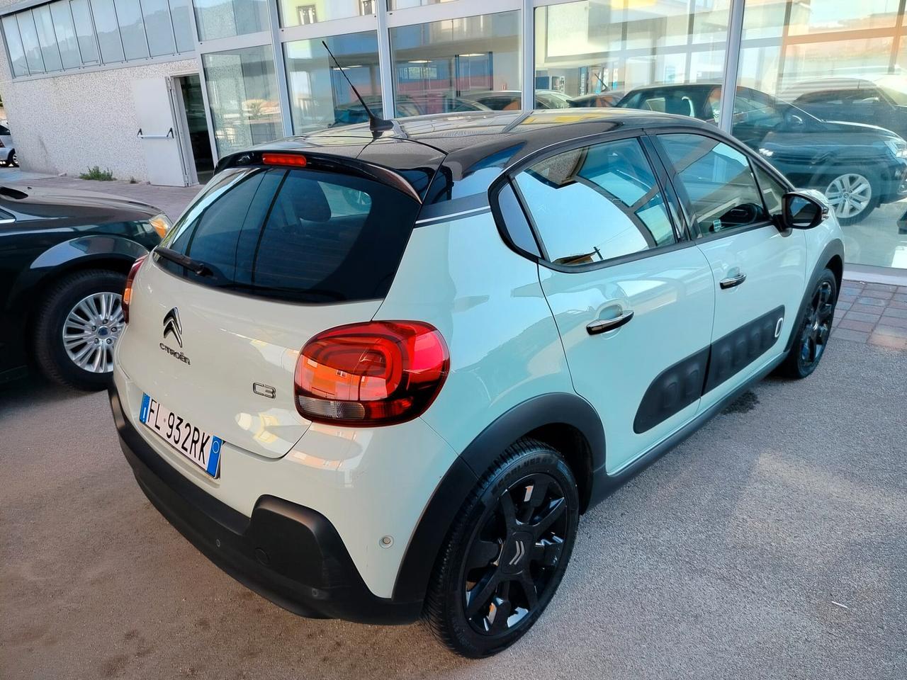 Citroen C3 PureTech 82 GPL Shine FULL OPTIONAL