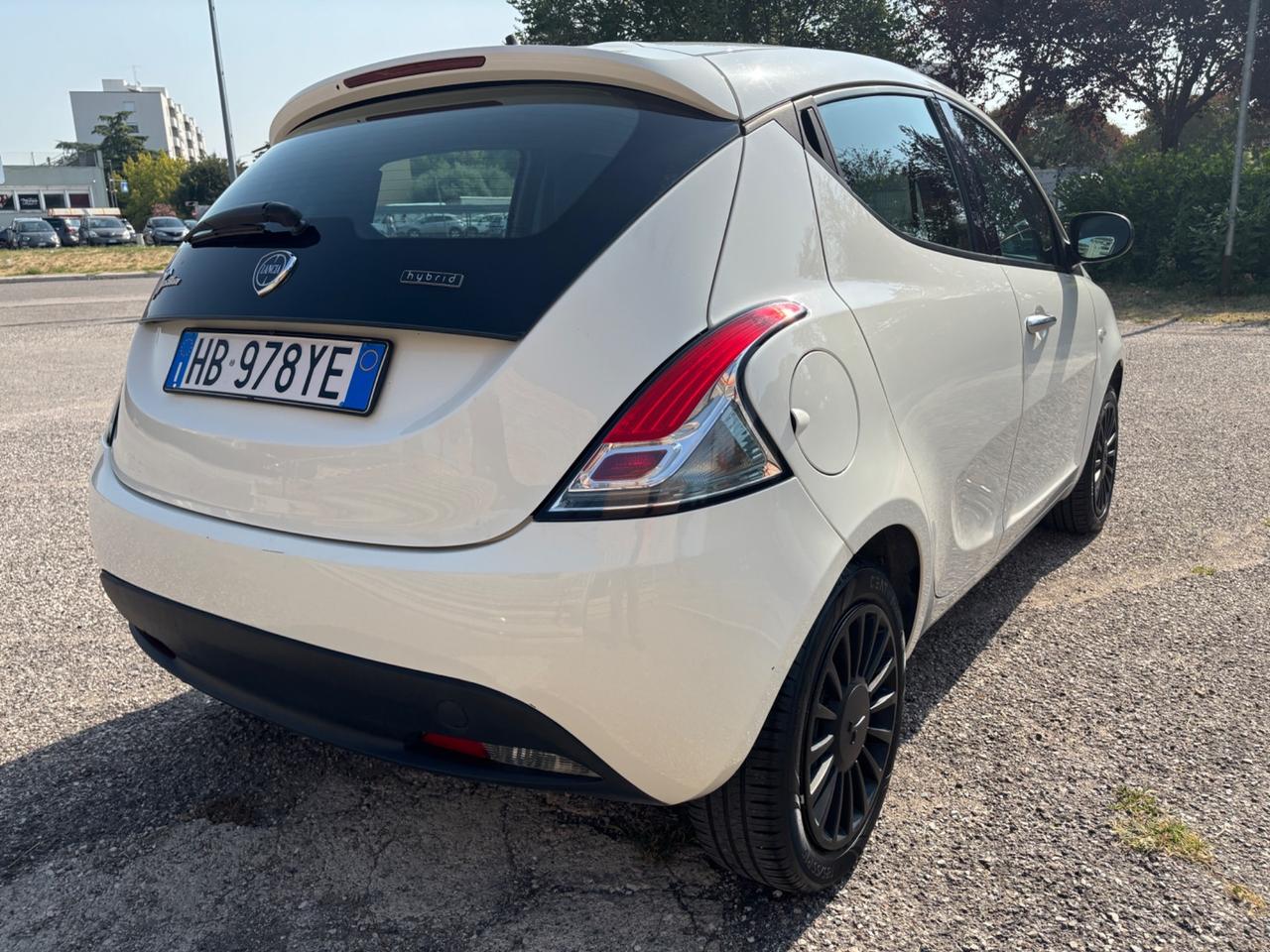 Lancia Ypsilon Hybrid (con soli 108000km)