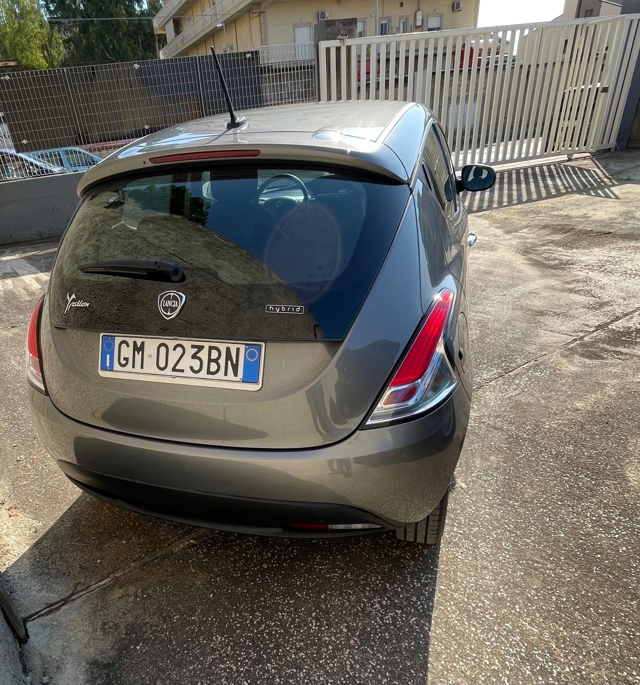 Lancia Ypsilon 1.0 FireFly 5 porte S&S Hybrid Silver Plus