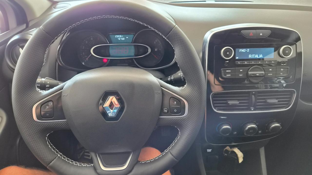 Renault Clio dCi 8V 75 CV Start&Stop 5 porte Energy Intens