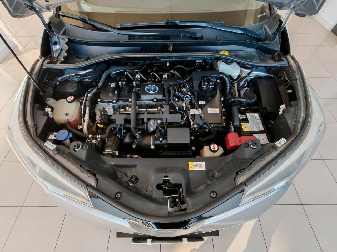 Toyota C-HR 1.8 Hybrid E-CVT Style