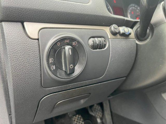 VOLKSWAGEN Golf 1.6 16V FSI 5p. SportLine
